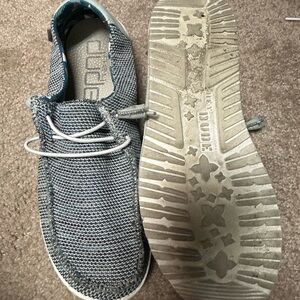 Hey Dude size 9